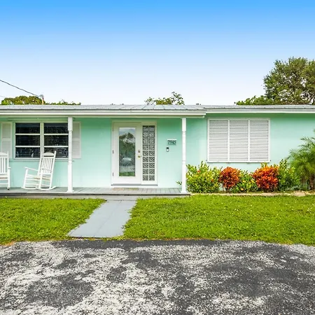 Sea Salt Harbor Villa